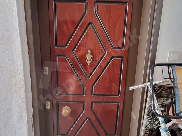 ATA35TEN SEZONLUK KİRALIK FOÇA ÇARŞI İÇİ 2+1 ZEMİN KAT DAİRE - Görsel 3