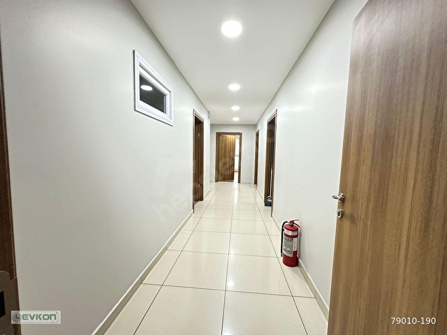 EVKON YAPIDAN CADDE ÜZERİ TABELA DEĞERİ YÜKSEK 140 M2 OFİS KATI - Görsel 8