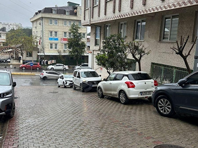 EVKON YAPIDAN CADDE ÜZERİ TABELA DEĞERİ YÜKSEK 140 M2 OFİS KATI - Görsel 2