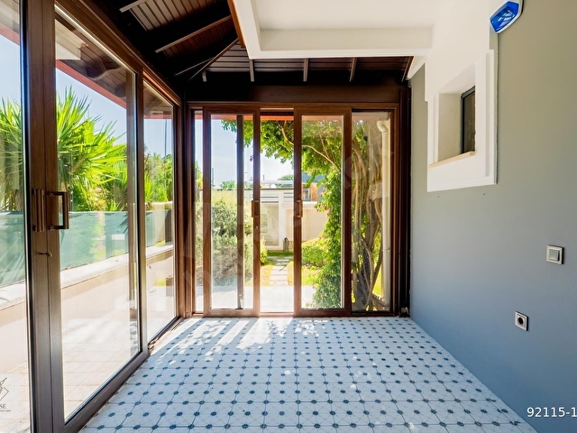 YUSEDEN ALAÇATIDA SATILIK 5+1 DIŞARDA 1+1 MÜŞTEMİLATI MEVCUT - Görsel 15