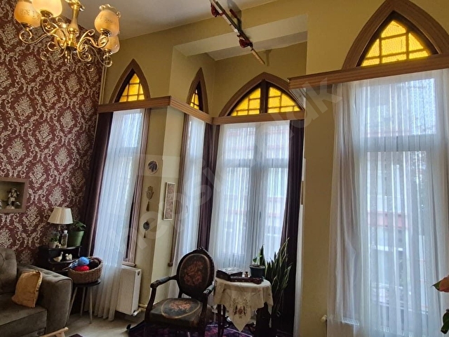 Yeldeğirmeninin Kalbinde, 75m2 Arsalı, 215m2 net Kullanım Alanına Sahip, Nadide Bir Mülk - Görsel 10
