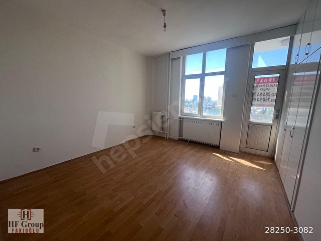 🔴𝐇𝐅 𝐆𝐫𝐨𝐮𝐩 𝐅𝐀𝐊𝐈𝐎𝐆̆𝐋𝐔 ’ndan Dostlar Sitesi’nde Şehir Manzaralı Kiralık - Görsel 22