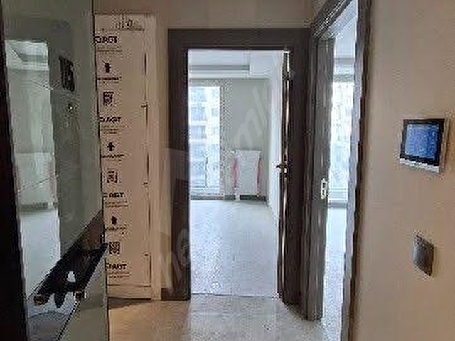 Küçükçekmece Halkalı Caddesinde Brand Atakent 2 Sitesinde Arakat Satılık 1+1 72m2 Daire - Görsel 17