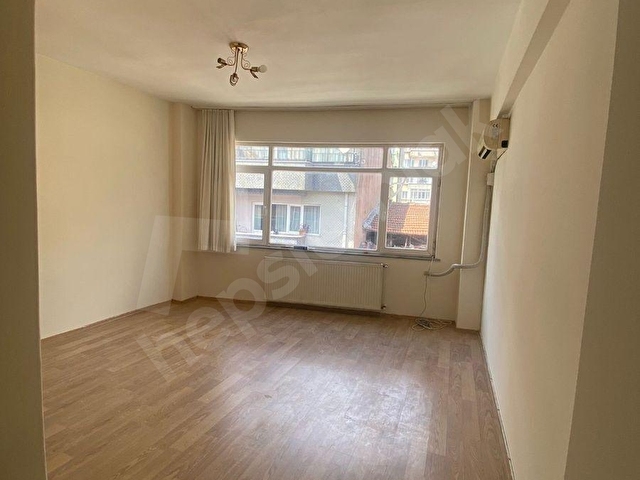 Şişli Kurtuluş Caddesi Paralel 2+1 Daire