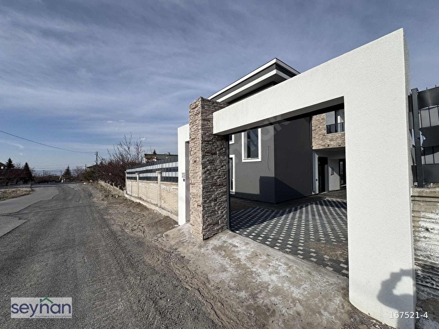SEYHAN - Hisarcık Cad. ŞEHİR MANZARALI Sıfır Lüks Satılık Villa - Görsel 5
