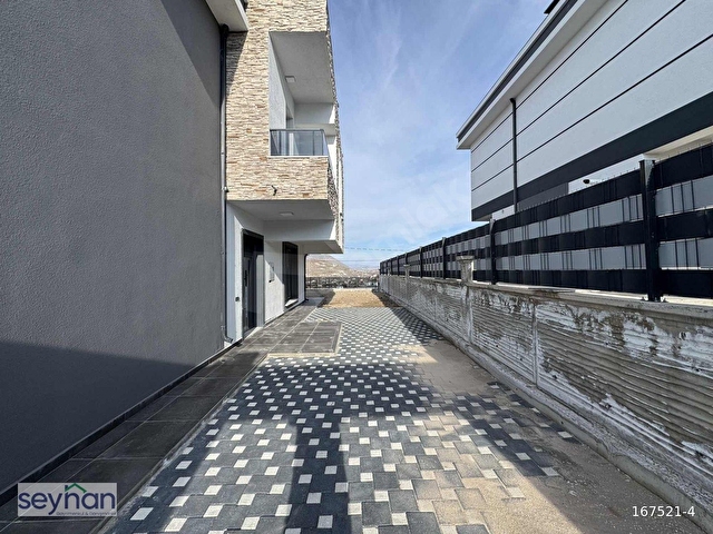 SEYHAN - Hisarcık Cad. ŞEHİR MANZARALI Sıfır Lüks Satılık Villa - Görsel 6