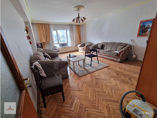 PAMUKLARDA CADDE ÜSTÜNDE 3+1 ORTA KAT KOMBİLİ ÖN GÜNEY CEPHE