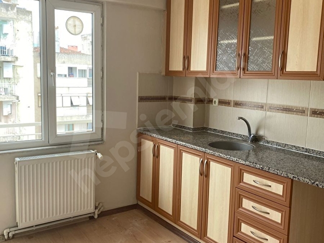 KAZIMDİRİK MAH EGE ÜNS HASTANESİ MEVKİNDE DOĞALGAZKİ GENİŞ KÖŞE DAİRE - Görsel 2