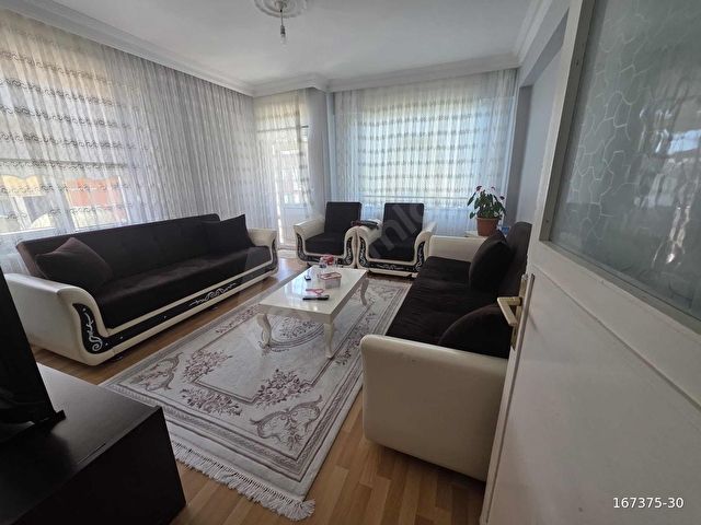 Gözdağı Caddesi Üzerinde Fırsat 2+1 Daire ! - Görsel 3