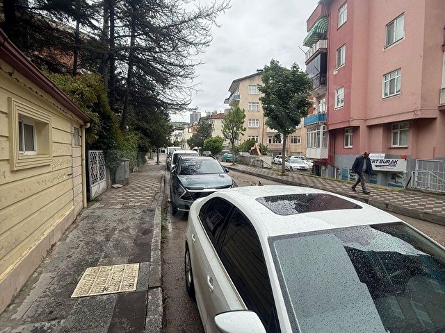 ESENTEPE DELİKKAPI CAMİİ MEVKİİ 2,5+1 SATILIK DAİRE - Görsel 2