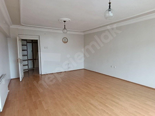 EFE EMLAKTAN KİRALIK... TEPEKÖY MAHALLESİNDE DÖRTYOL MEVKİSİNDE KİRALIK 3+1 İÇİ YAPILI DAİRE...