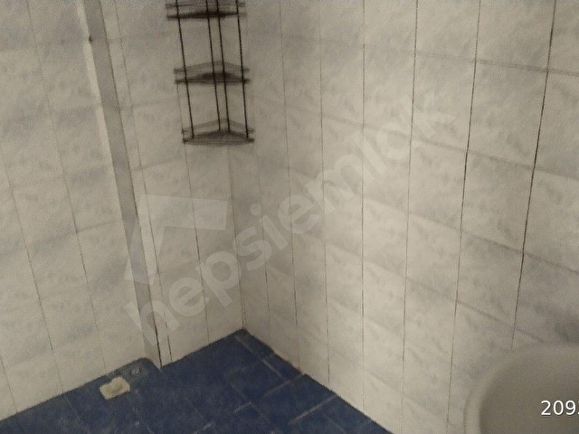 BULGURLU METRO 15 DAK  3 KAT 2+1 ODA  85 M2 AYRI MUTFAK BALKONLU - Görsel 17
