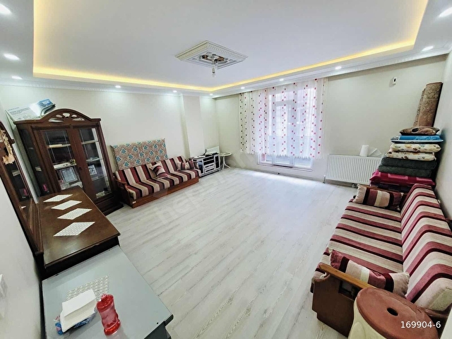 HAS KÖSEDAĞ DAN İSMETPAŞA MAH TRAMVAY DİBİ 3+1 140M ARA KAT DAİR - Görsel 5