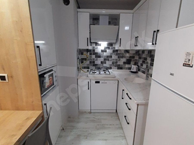 CESA dan Sıfır Eşyalı Cam Balkonlu Geniş Kiralık 1+1 Daire!!! - Görsel 23