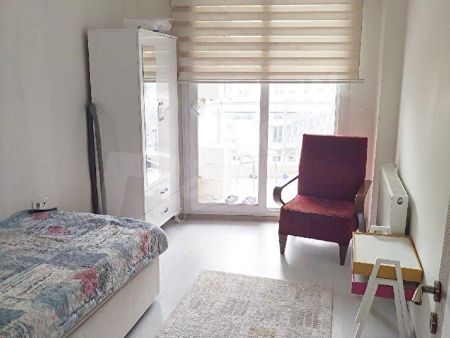 İZMİR BUCA KURUÇEŞME FULL EŞYALI ARA KAT ASANSÖRLÜ D GAZLI BALKONLU ÜNİV YAKINI SATILIK 2+1 DAİRE... - Görsel 4
