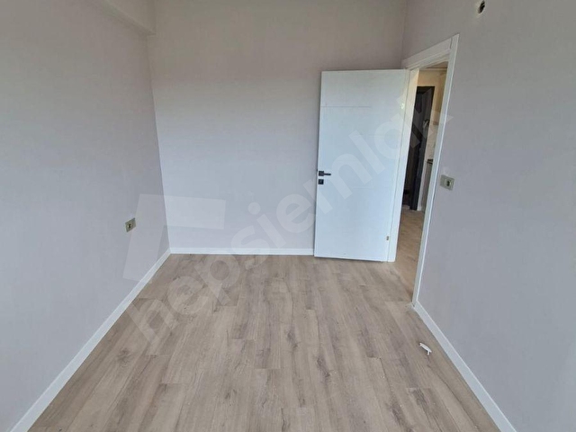 DELUXDEN ATATÜRKTE ŞEHİR MANZARALI ÖNÜ AÇIK LUX SATILIK 1+1 - Görsel 15