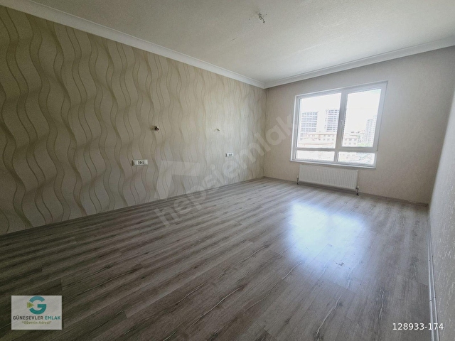 GÜNEŞEVLERDE CADDE ÜZERİ ÖN CEPHE ÇOK İYİ KONUMLU - Görsel 28