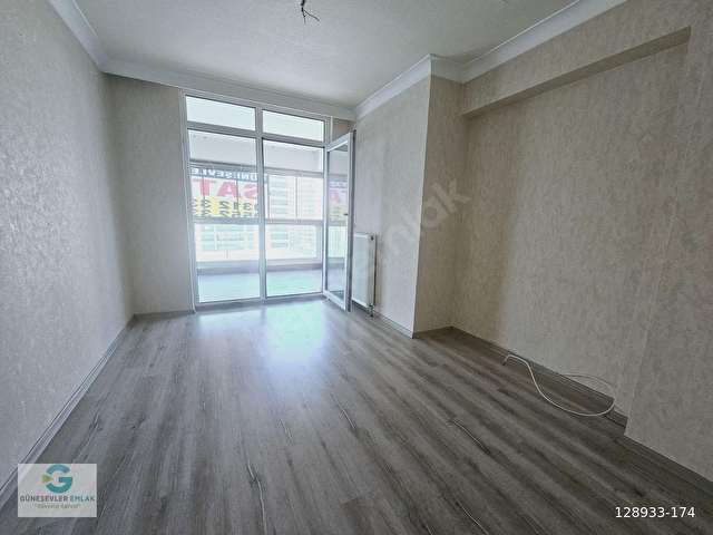 GÜNEŞEVLERDE CADDE ÜZERİ ÖN CEPHE ÇOK İYİ KONUMLU - Görsel 15