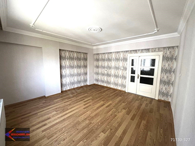 EZOGELİNDEN ERTUĞRUL GAZİ DÜZLÜKTE 3+1 BAKIMLI SATILIK DAİRE... - Görsel 7