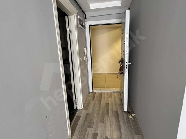 BEYLİKDÜZÜ METROBÜSE 10 DK YÜRÜME,GÜVENLİKLİ SİTEDE 1+1 - Görsel 16