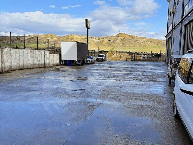 KAAN EMLAKTAN TIR GARAJI VE BİM MARKET ANA DEPOSU CİVARI FABRİKA - Görsel 3