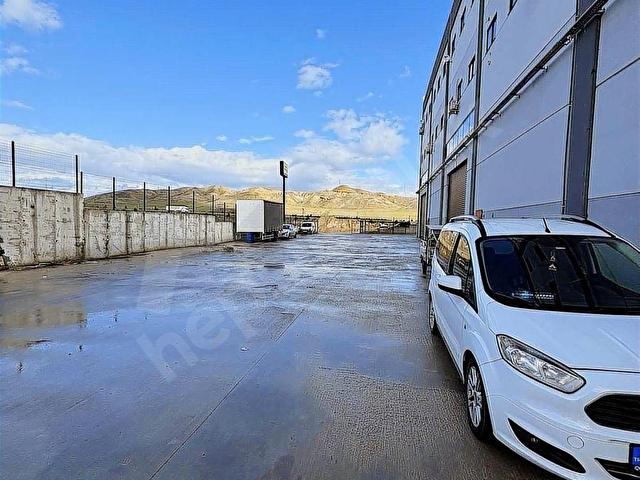 KAAN EMLAKTAN TIR GARAJI VE BİM MARKET ANA DEPOSU CİVARI FABRİKA - Görsel 2