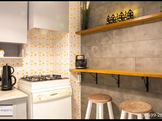 Alsancak merkezde tadilatlı eşyalı 3+1 kiralık daire - Görsel 17