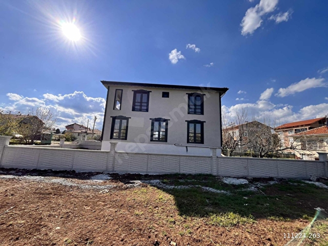 Banaz Acar Cami Yanı 390m2 Arsa 5+1 200m2 Villa - Görsel 17
