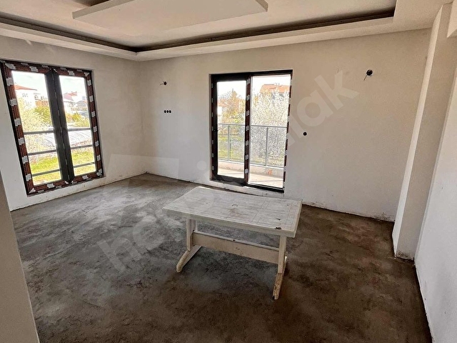 Banaz Acar Cami Yanı 390m2 Arsa 5+1 200m2 Villa - Görsel 8