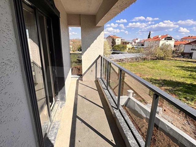 Banaz Acar Cami Yanı 390m2 Arsa 5+1 200m2 Villa - Görsel 7