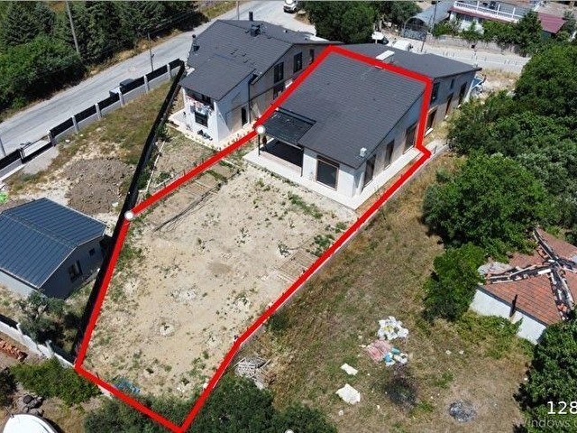 Urla Kuşçular da Geniş Bahçeli Kiralık Sıfır Villa - Görsel 2
