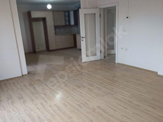 A.Y.S. GAYRİMENKUL DEN SATILIK 2+1 DAİRE 118M2 - Görsel 4