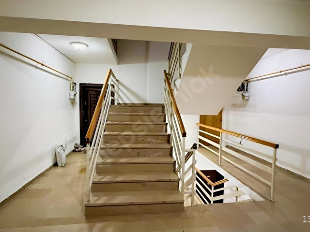 REMAX MAVİDEN ÇARŞI MERKEZDE SATILIK GENİŞ 3+1 GARAJLI DAİRE - Görsel 10