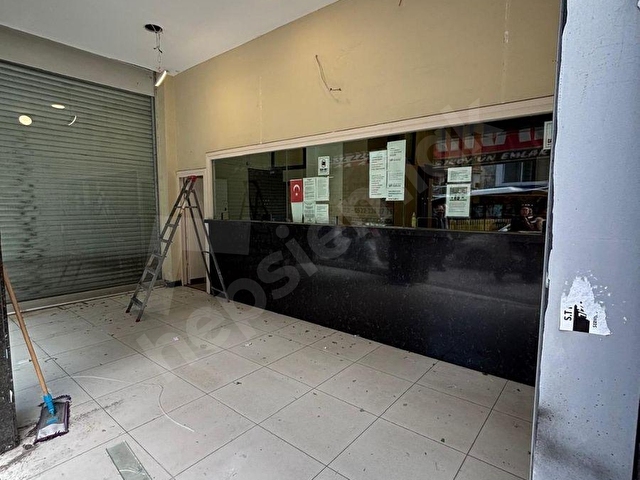 KADIKÖY SÖĞÜTLÜÇEŞME CADDESİNDE KİRALIK KÖŞE DÜKKAN - Görsel 5