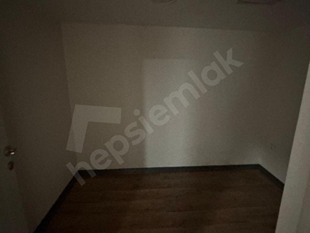 KADIKÖY SÖĞÜTLÜÇEŞME CADDESİNDE KİRALIK KÖŞE DÜKKAN - Görsel 27