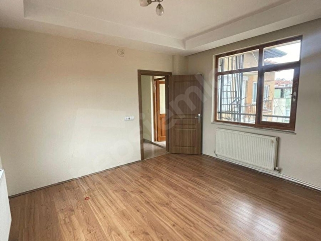 ESEN EMLAKDAN MERKEZDE DOĞALGAZLI 3+1 160m² KİRALIK DAİRE - Görsel 9