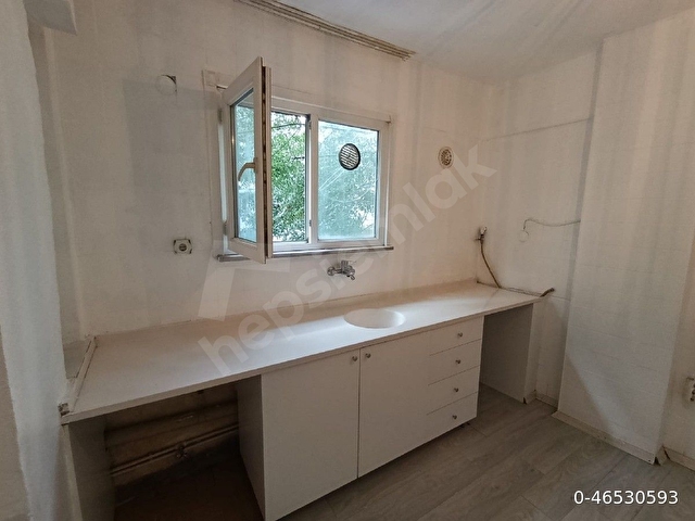 Merkezi Konumda Kiralık 1+1 Daire - Görsel 3