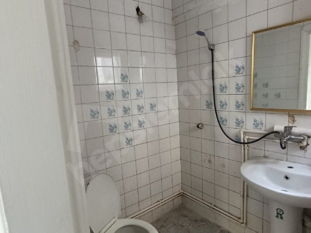 Merkezi Konumda Kiralık 1+1 Daire - Görsel 7