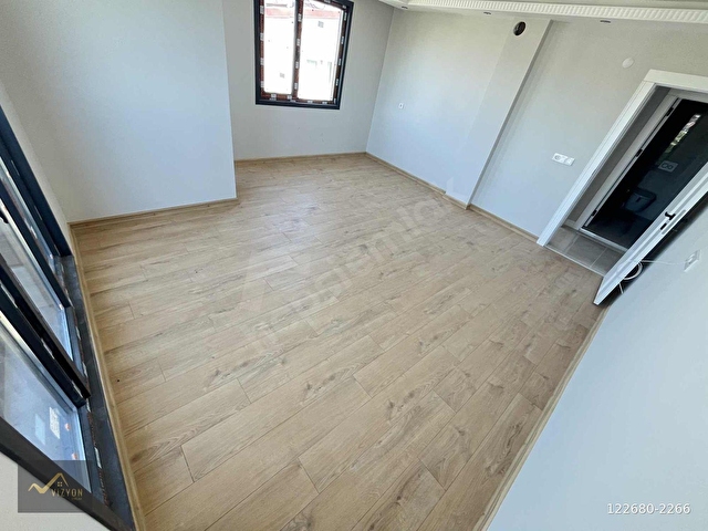 İSTASYON CADDESİ YAKINI SIFIR 3+1 125M² EBEVEYN BANYOLU DAİRE - Görsel 3