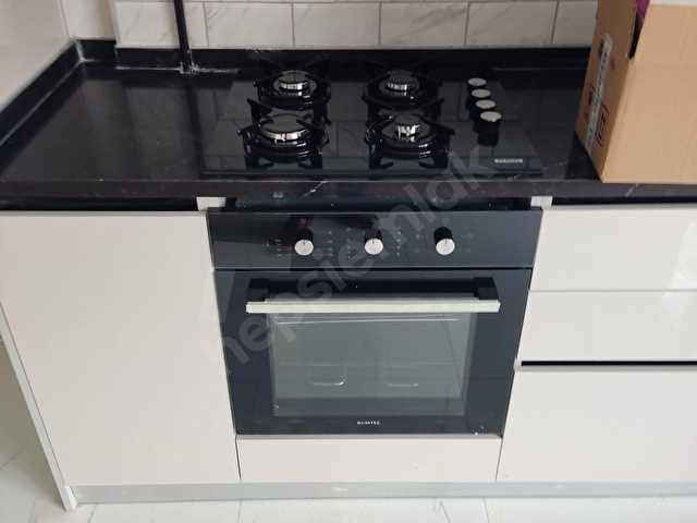 ÇETİN EMEÇ BULVARI ÜZERİ SIFIR BİNA SIFIR DAİRE 2+1 KATTA ANKASTRE MUTFAK ÖNÜ AÇIK MANZARALI KİRALIK - Görsel 3