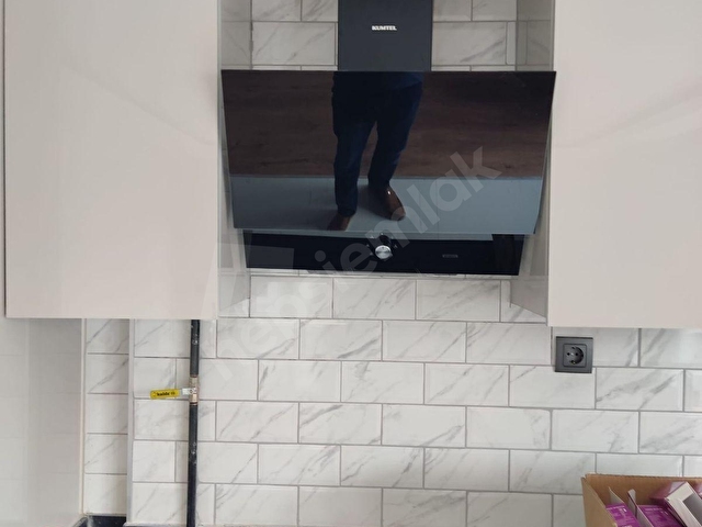 ÇETİN EMEÇ BULVARI ÜZERİ SIFIR BİNA SIFIR DAİRE 2+1 KATTA ANKASTRE MUTFAK ÖNÜ AÇIK MANZARALI KİRALIK - Görsel 2