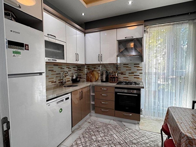KÜÇÜKÇEKMECE FATİH MAHALLESİNDE 3+1 SATILIK DAİRE (takasa açık) - Görsel 14
