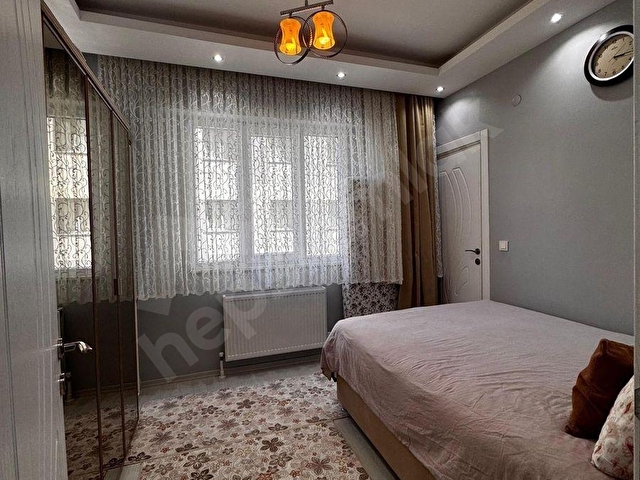 KÜÇÜKÇEKMECE FATİH MAHALLESİNDE 3+1 SATILIK DAİRE (takasa açık) - Görsel 7