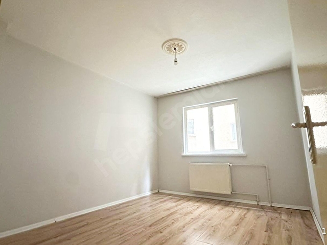 ŞAFAKTPE MH. MERKEZİ KONUMDA *ARA KATTA* 2+1 KİRALIK DAİRE - Görsel 4