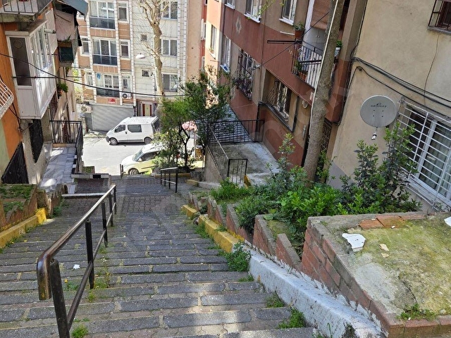EŞREF EFENDİ SK. 4.ADA METROYA 12DK. 2+1 85M2 YÜKSEK GİRİŞ DAİRE - Görsel 20