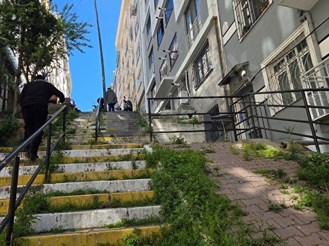 EŞREF EFENDİ SK. 4.ADA METROYA 12DK. 2+1 85M2 YÜKSEK GİRİŞ DAİRE - Görsel 21