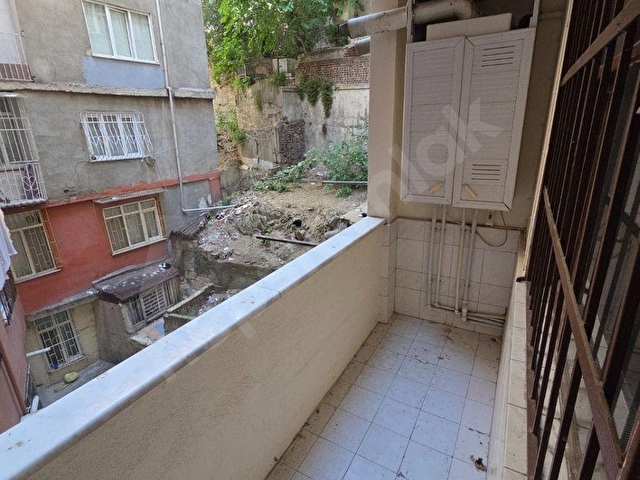 EŞREF EFENDİ SK. 4.ADA METROYA 12DK. 2+1 85M2 YÜKSEK GİRİŞ DAİRE - Görsel 16
