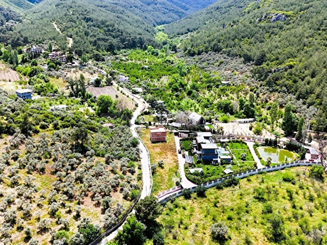 Kemalpaşada 180m2 Natamam Satılık Bahçeli Müstakil Villa - Görsel 7