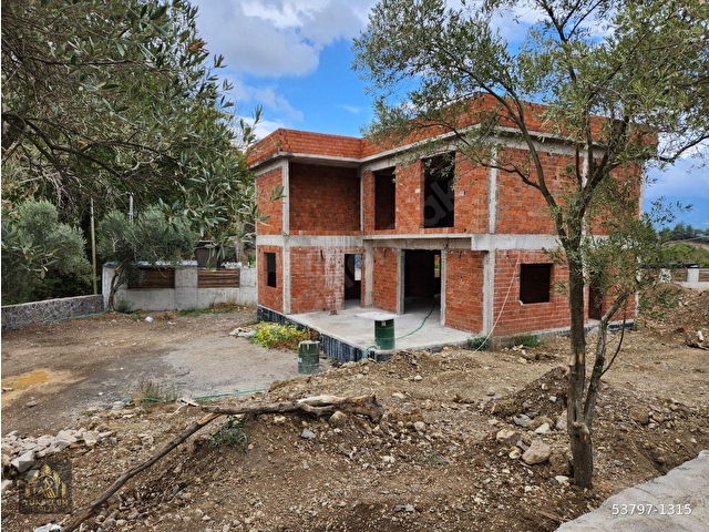 Kemalpaşada 180m2 Natamam Satılık Bahçeli Müstakil Villa - Görsel 18