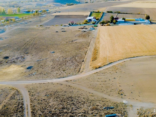HATUNSARAY A GİRİŞ TE ANA YOL ÜZERİNDE SATILIK TİCARİ TARLA - Görsel 29